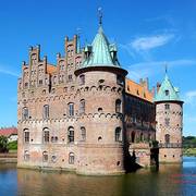 Eine Wasserburg in Dänemark